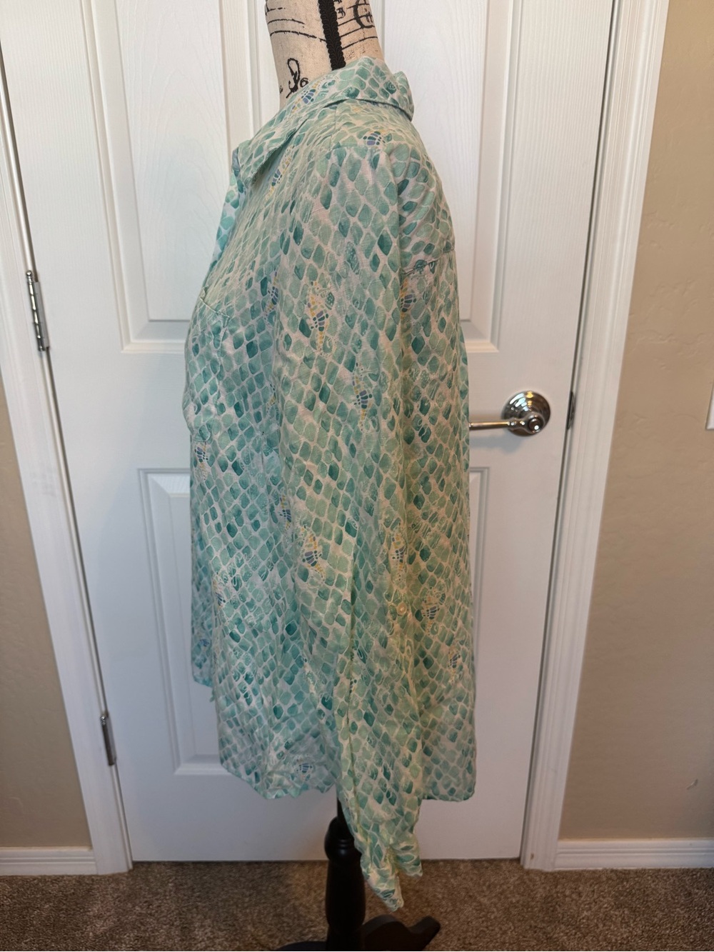 Charter Club Women’s Linen Seahorse Aqua Button Front Roll Tab Sleeve Medium - Picture 7 of 9